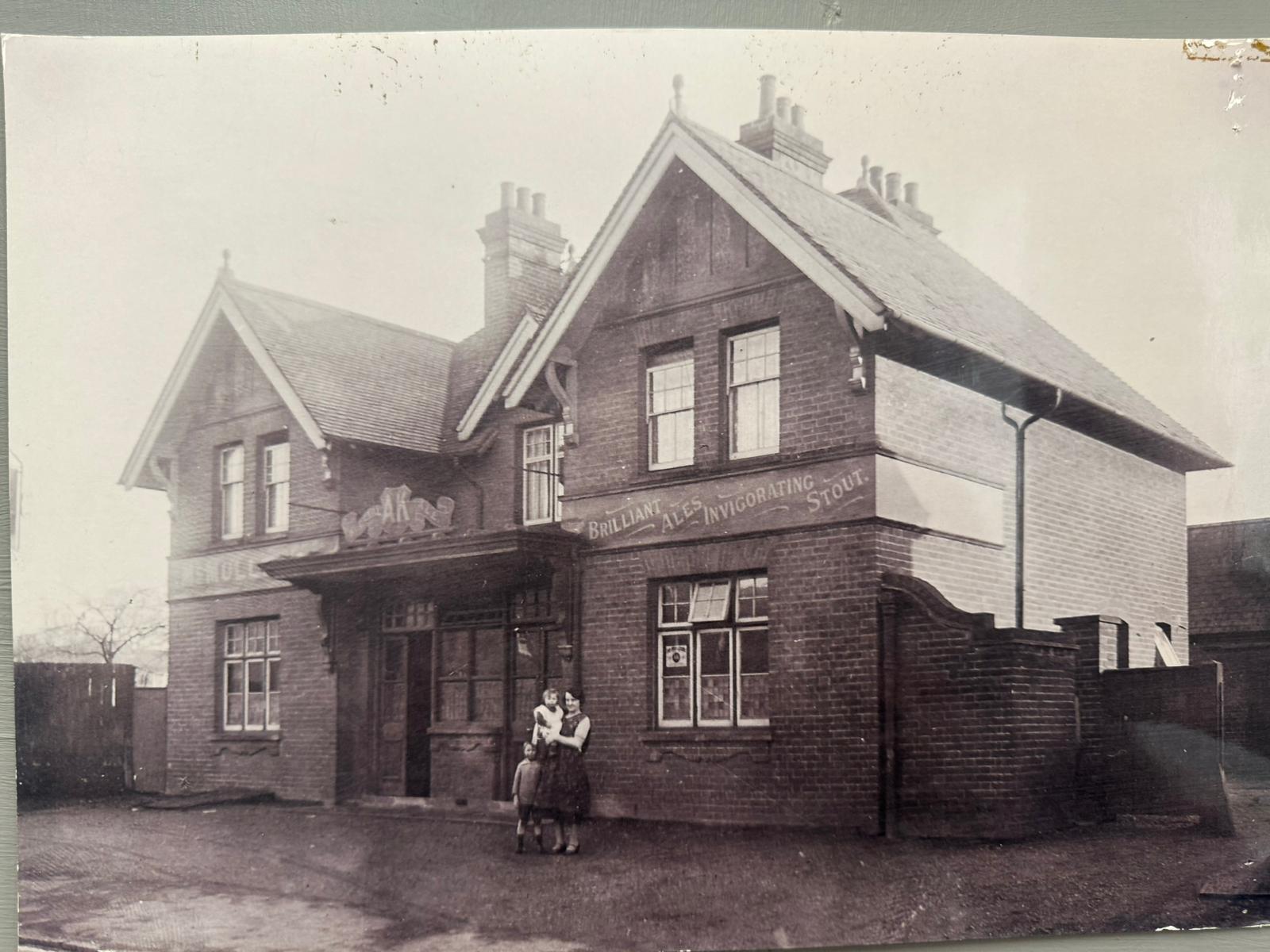 Seating Area Outside The Rose and Crown, Aston